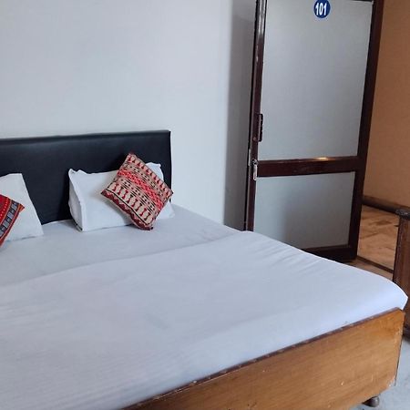 Fabhotel Grover Kangra Buitenkant foto