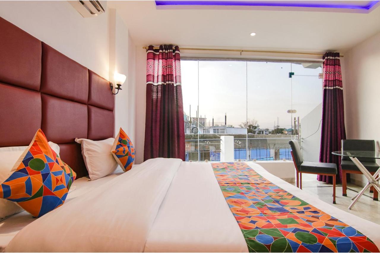 Fabhotel Grover Kangra Buitenkant foto