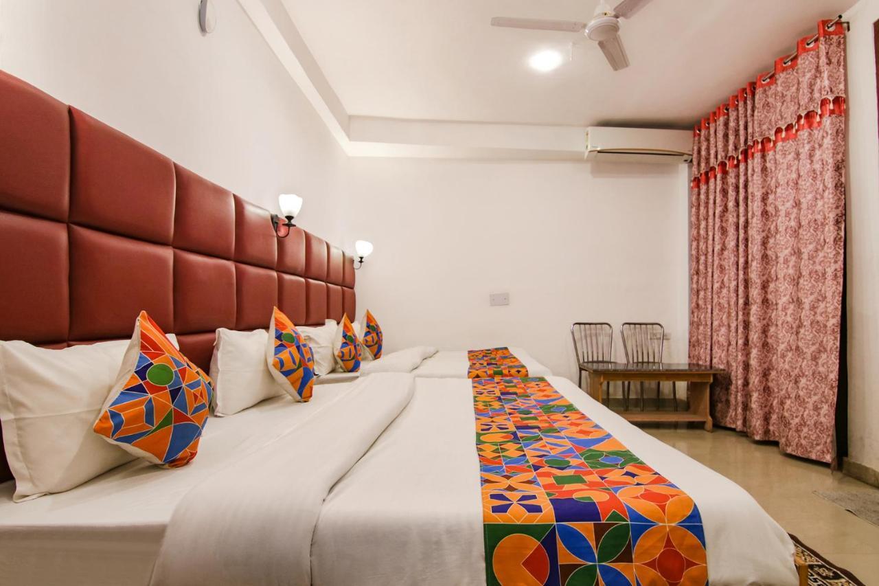 Fabhotel Grover Kangra Buitenkant foto
